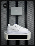 Sneaker LX White Metallic Pins