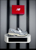 Sneaker 1906L Metallic Silver