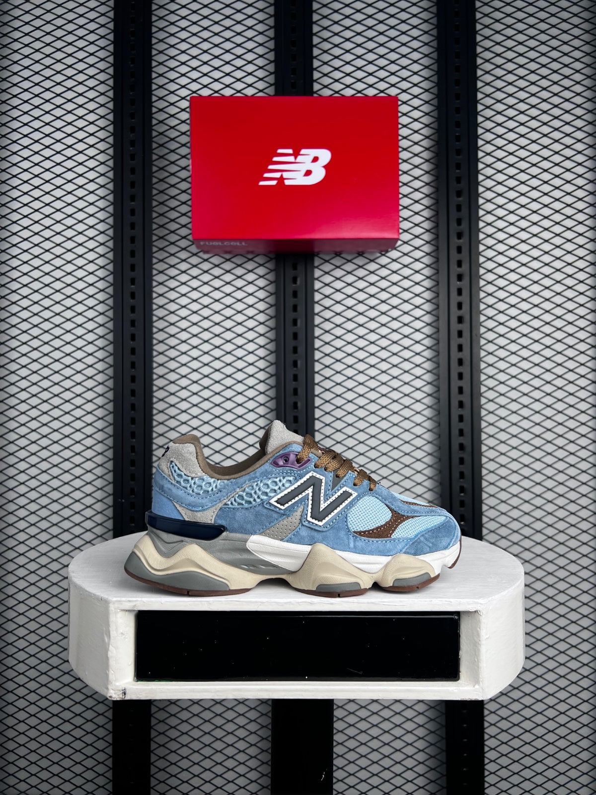 Chunky-sole mesh trainer with dusty blue overlays