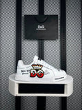 Sneaker white end red