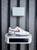 Cream white sneaker