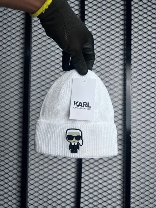 Beanie white with black logo